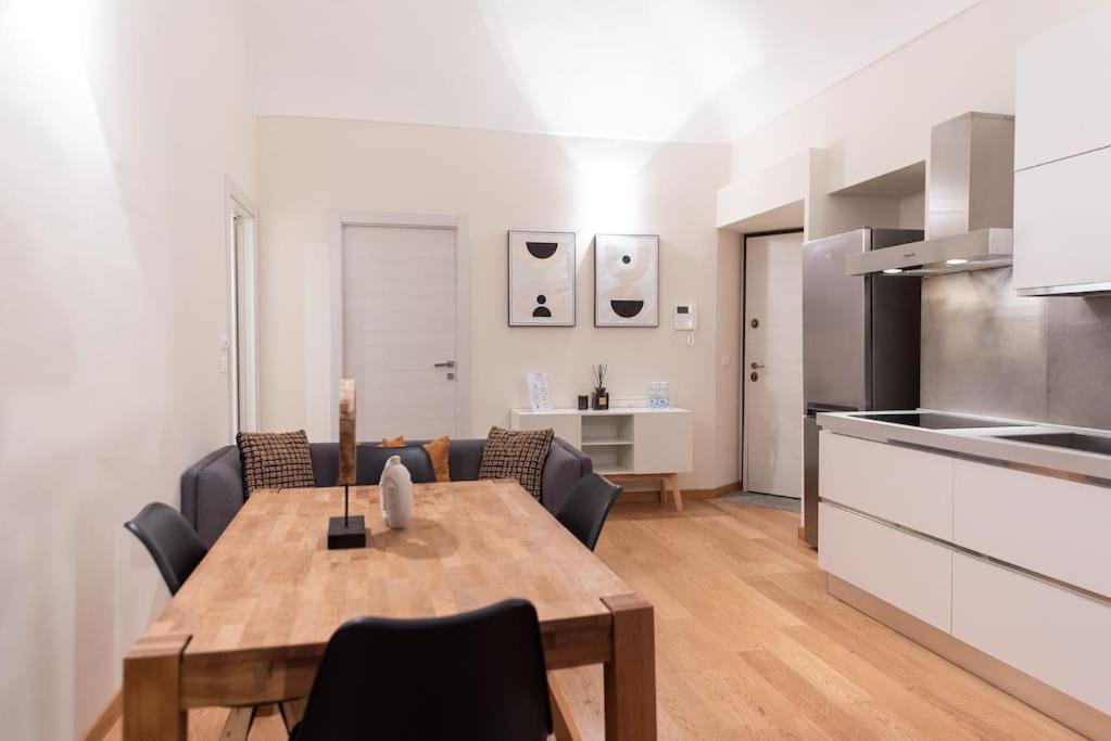 Grand Palace -centro Storico Apartment