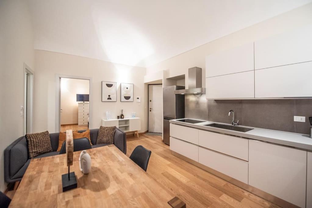 Grand Palace -centro Storico Apartment *