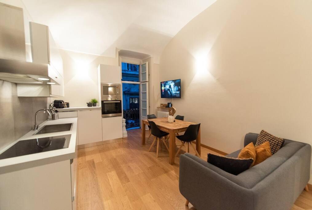 Apartment Grand Palace -centro Storico *